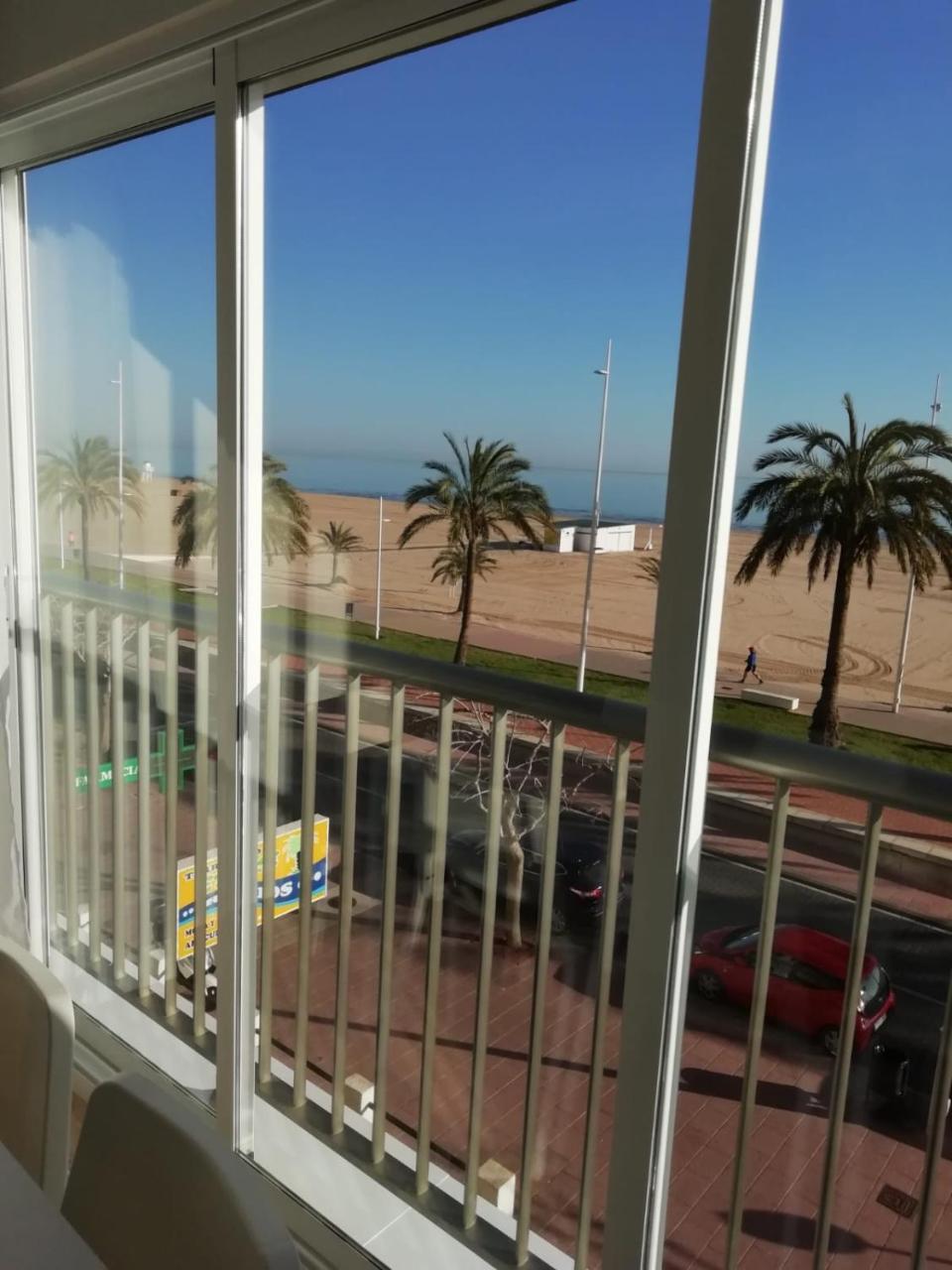 Infante Primera Linea Gandia Playa Solo Familias Playa de Gandia Екстериор снимка